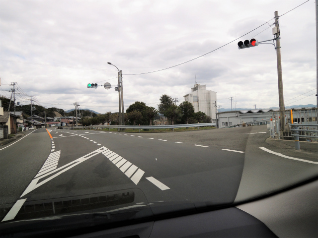 R42 堺港入口付近（右折車線から港へ）